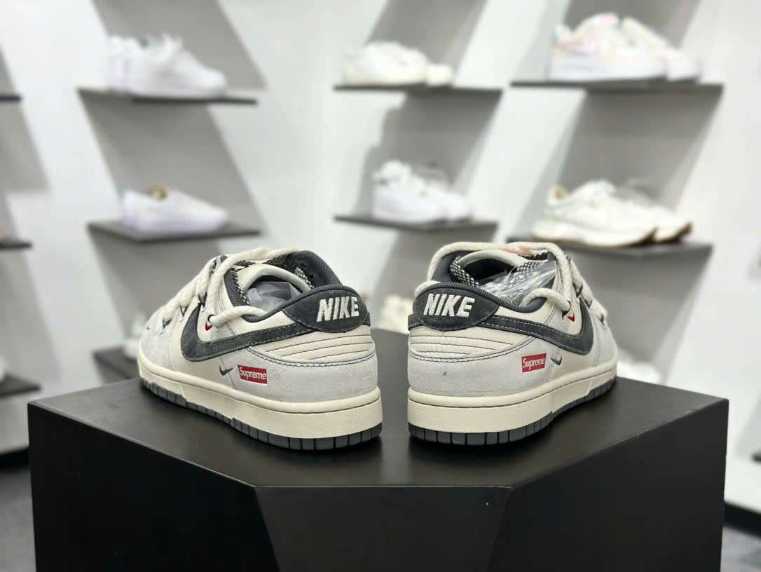 나이키 SB DUNK LOW x SUPREME 남여공용 스니커즈