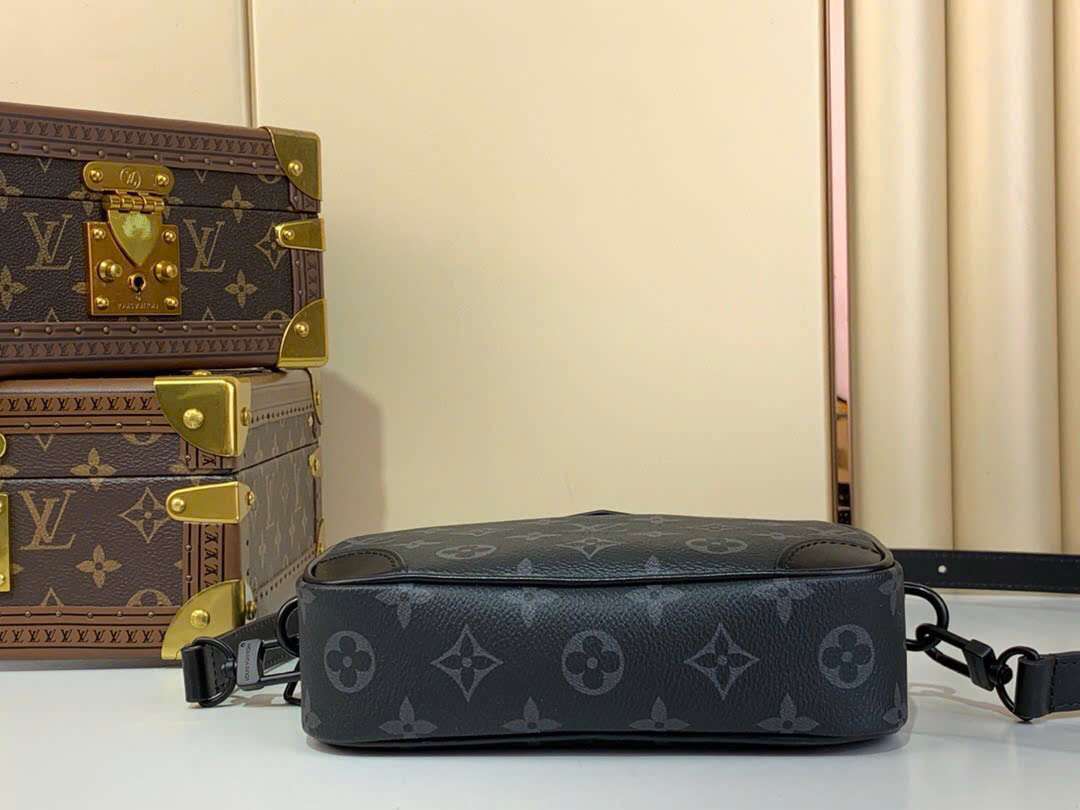 루이비통 Trocadéro 남성 가방