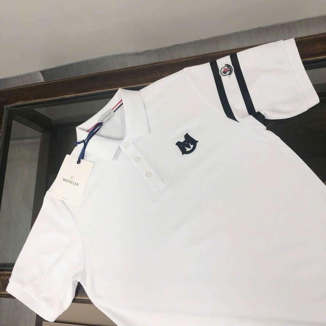 몽클레르 자수 로고 남성 반팔티