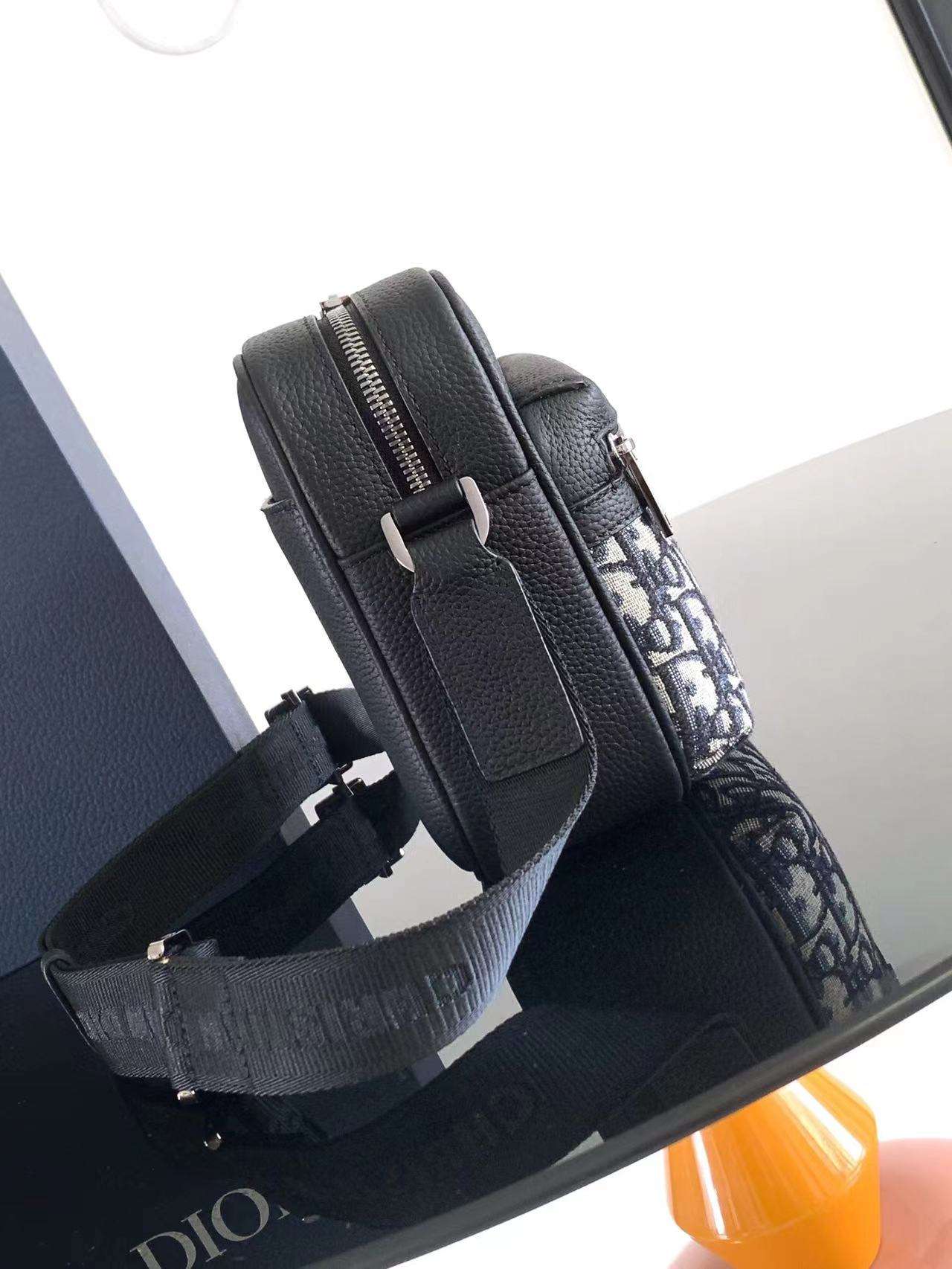 디올 Mini Rider 2.0 Zipped 남성 가방