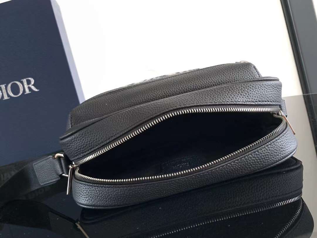 디올 Mini Rider 2.0 Zipped 남성 가방