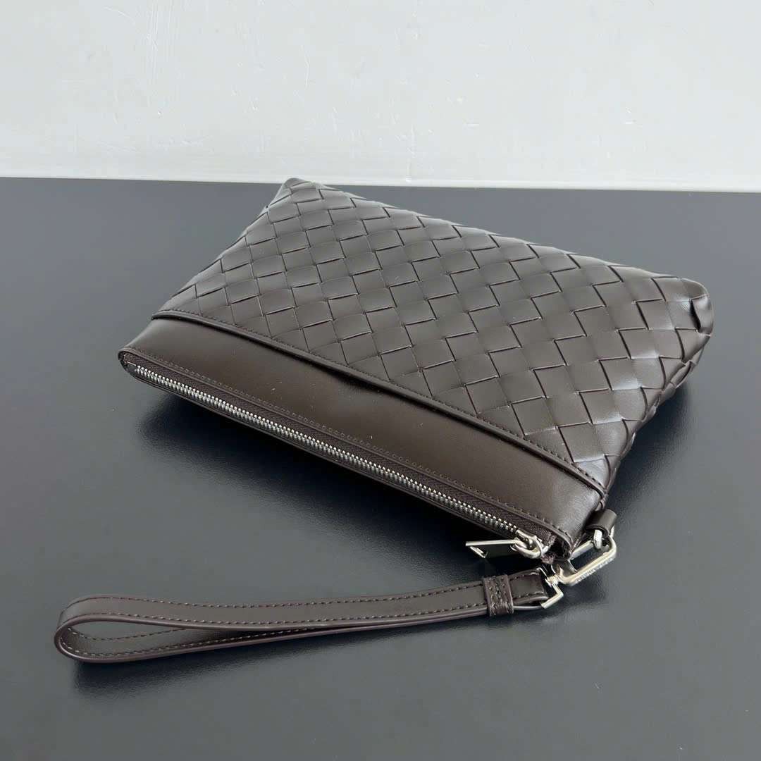 보테가 Intrecciato Prism 남성 클러치