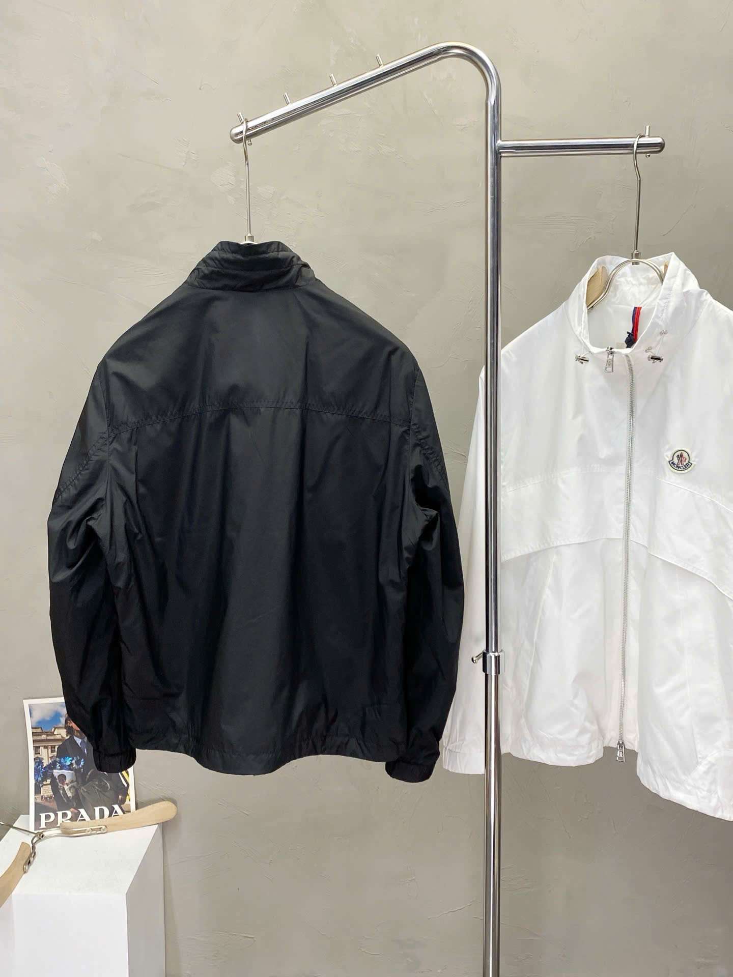 몽클레르 가슴 로고 남성 자켓