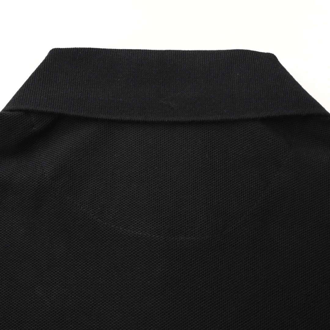 프라다 삼각 로고 남성 반팔티