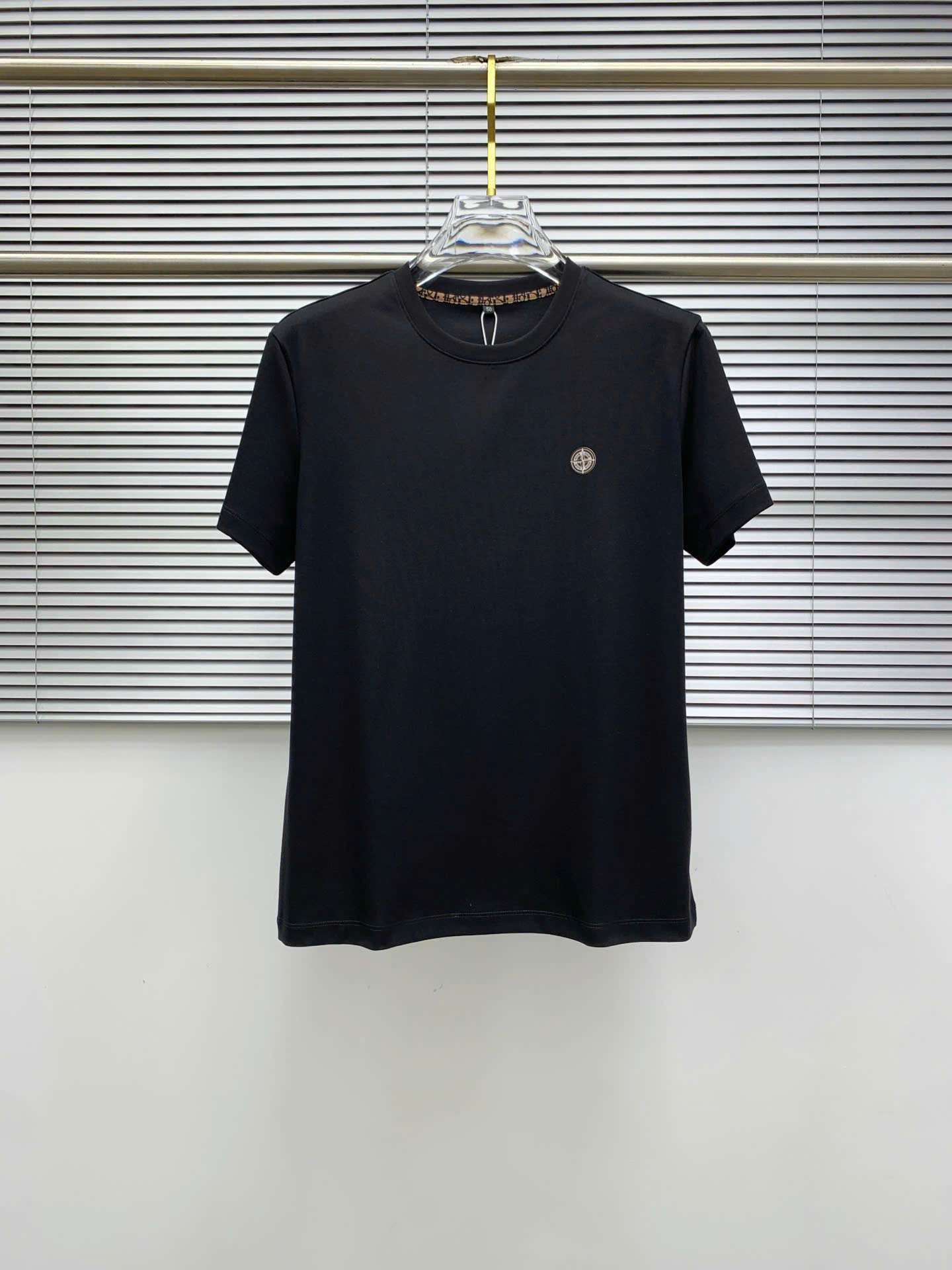 디올 가슴 로고 남성 반팔티