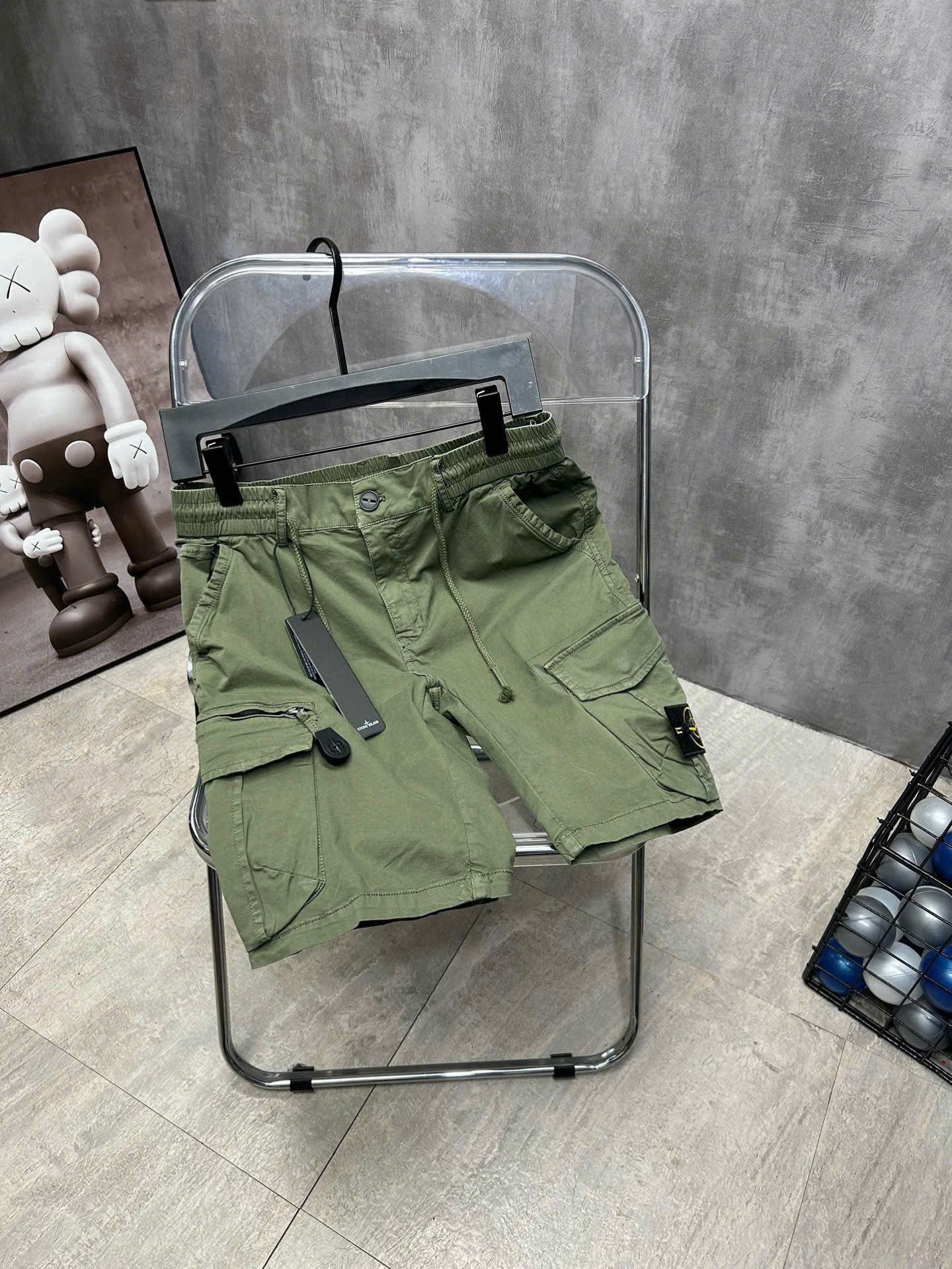 스톤아일랜드 나침반 포켓 로고 남성 반바지