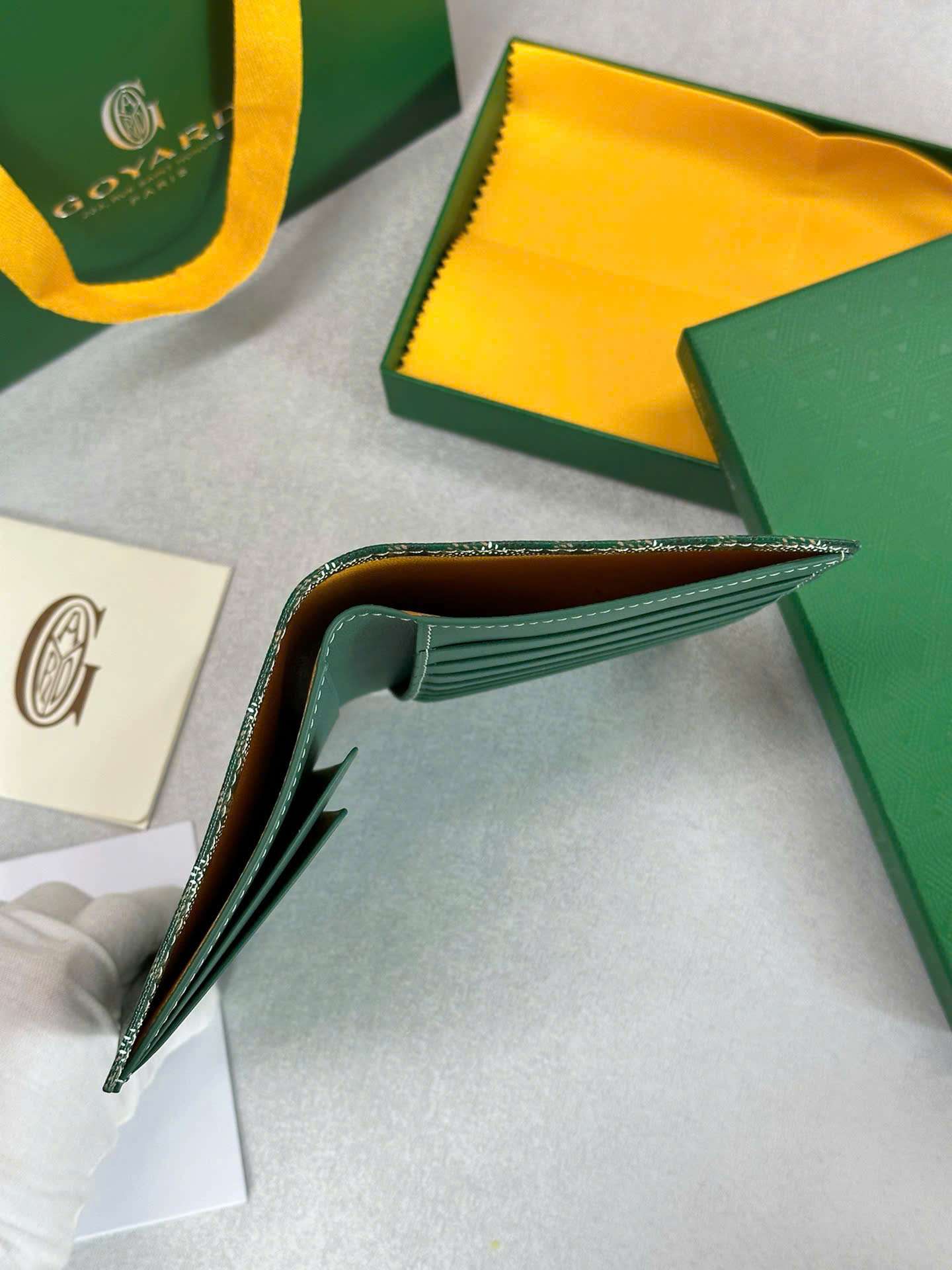 고야드 Saint Pierre 여성 카드 지갑