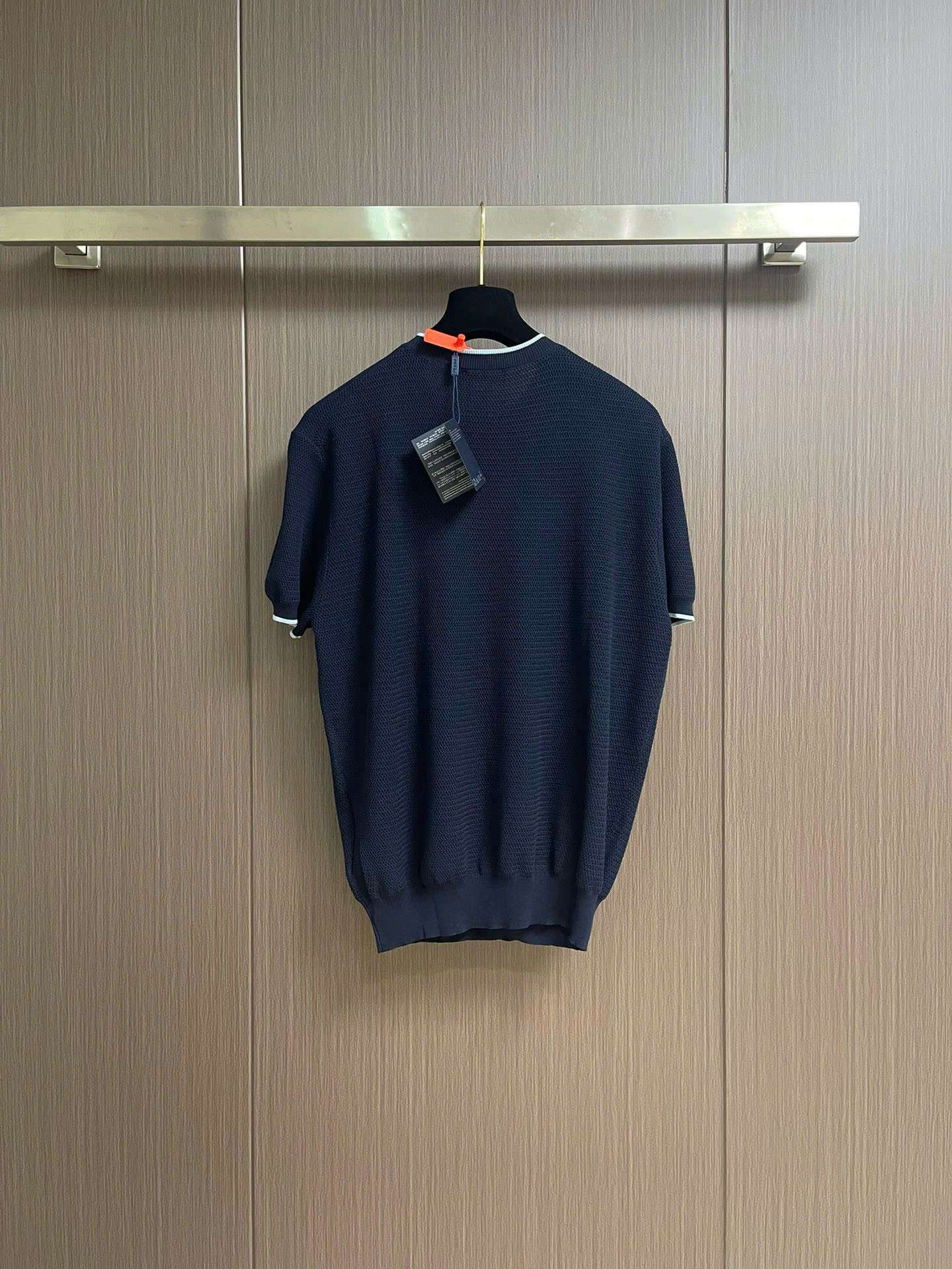 프라다 자수 로고 남성 니트 반팔티