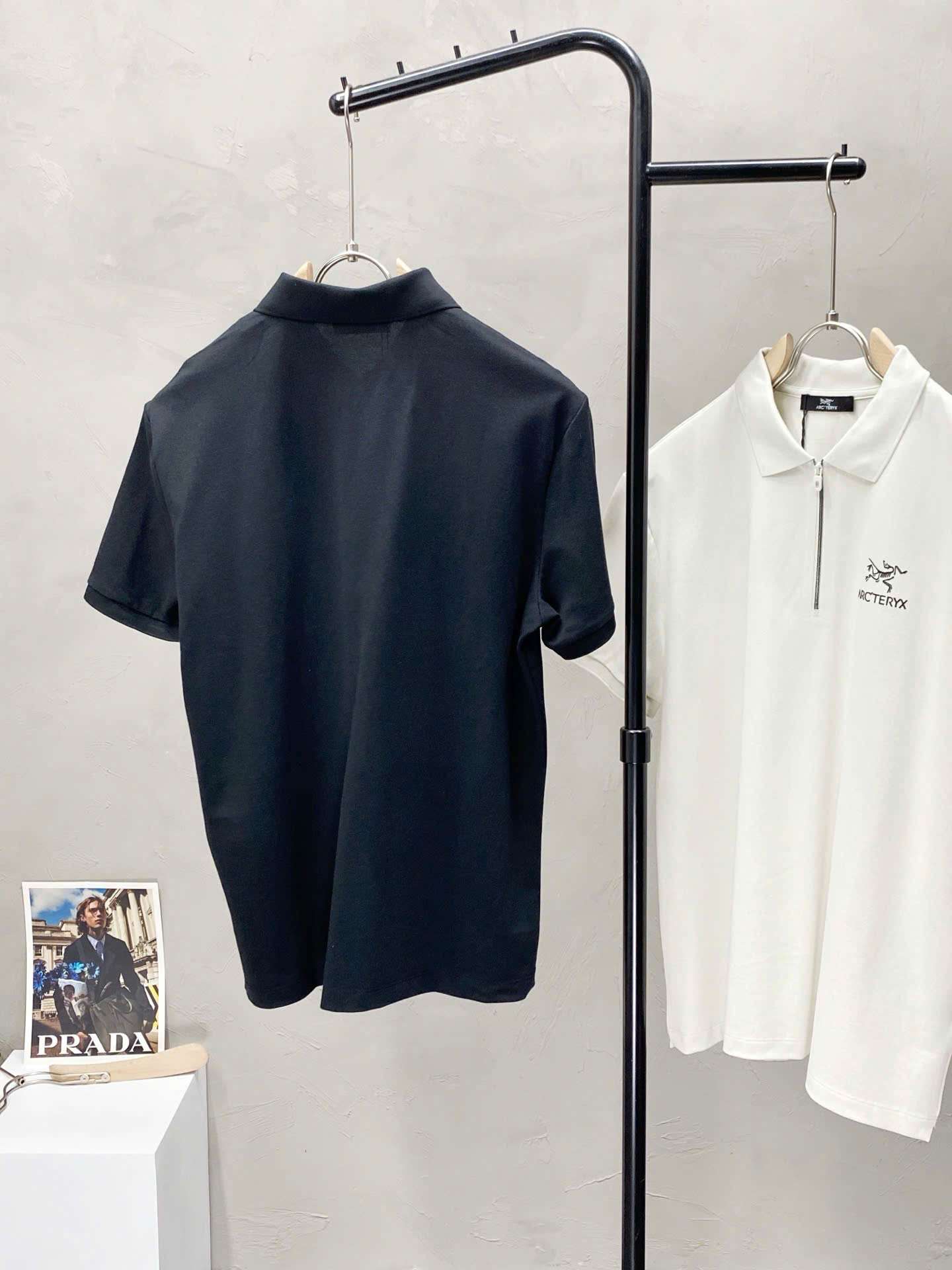 아크테릭스 하프 지퍼 남성 반팔티