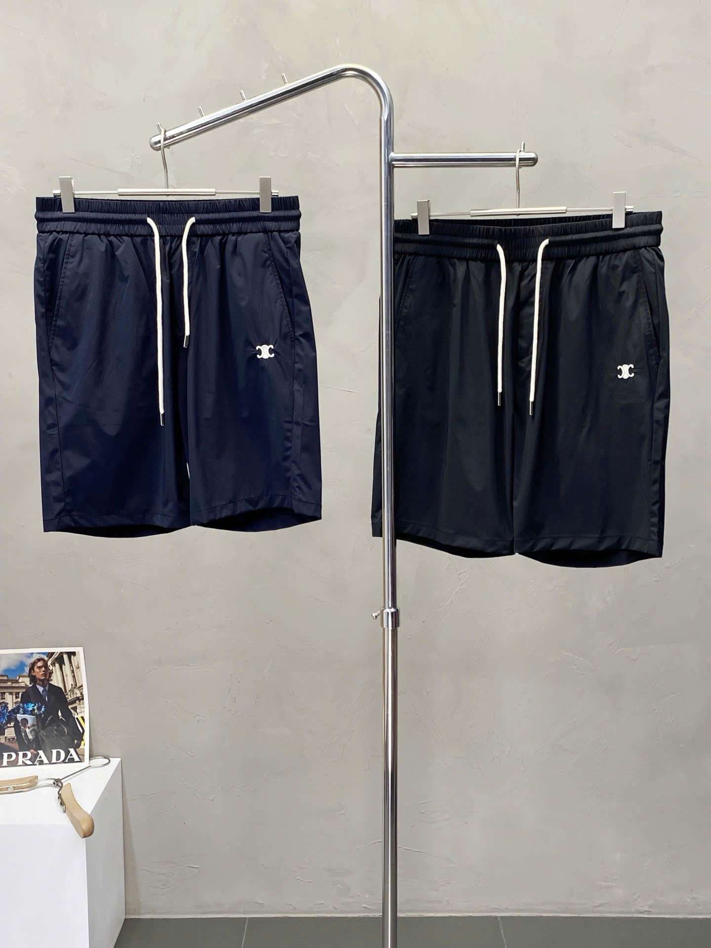 셀린느 자수 로고 남성 반바지