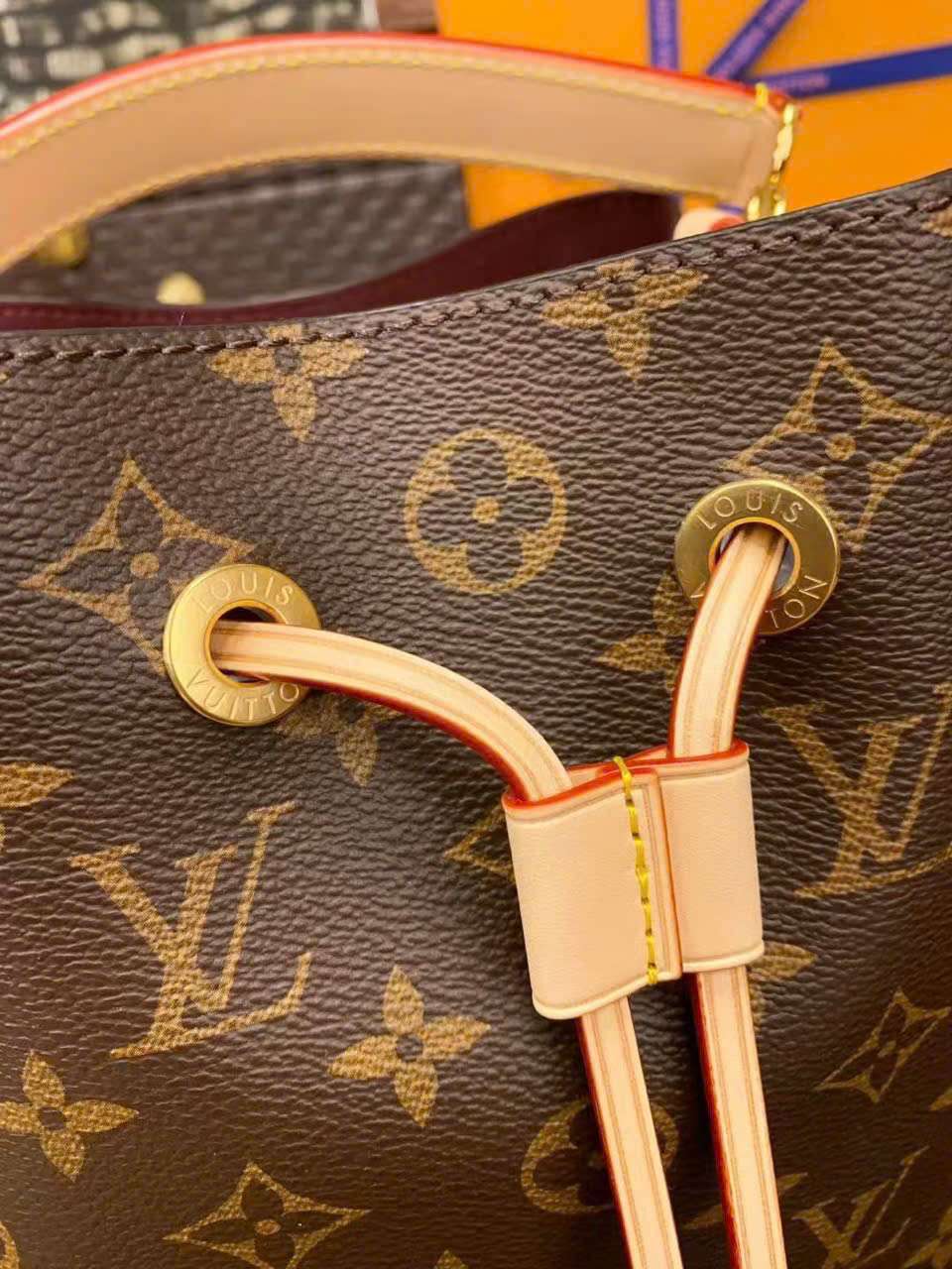 루이비통 NEONO 여성 가방