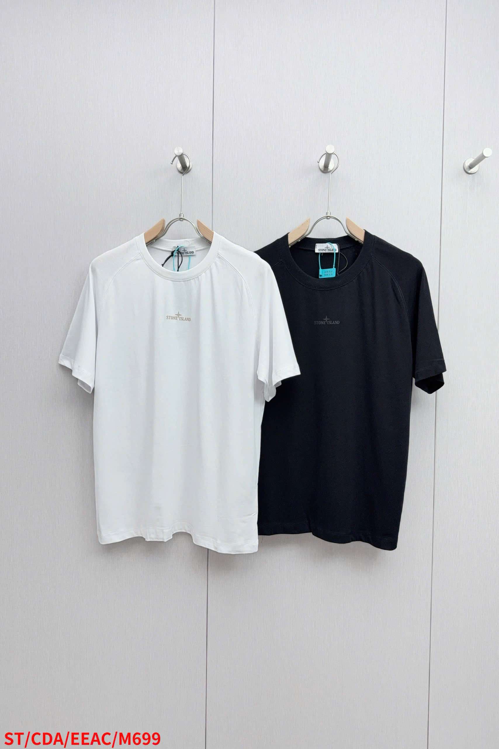 스톤아일랜드 앞뒤 로고 남성 반팔티