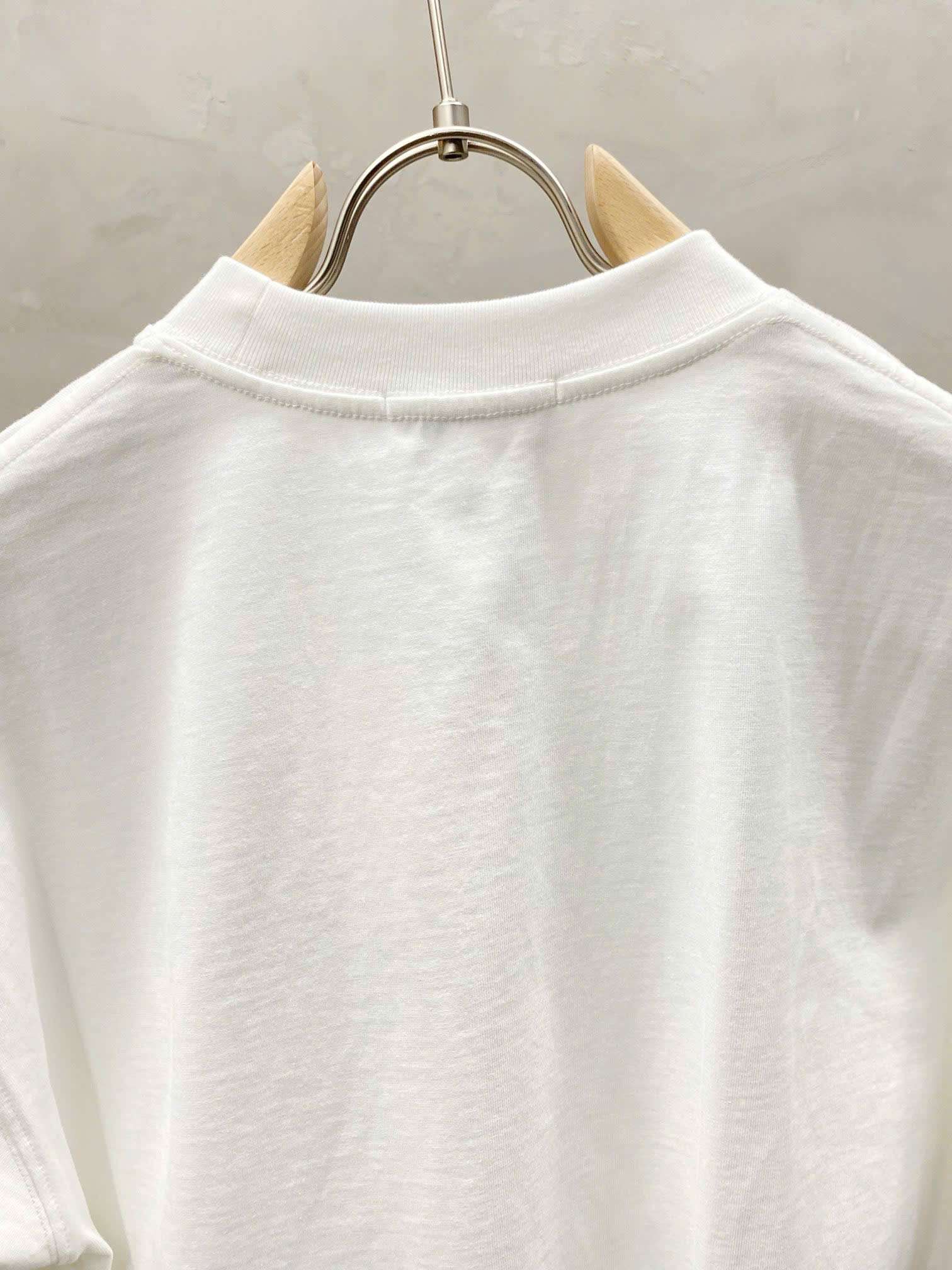 몽클레르 자수 로고 남성 반팔티