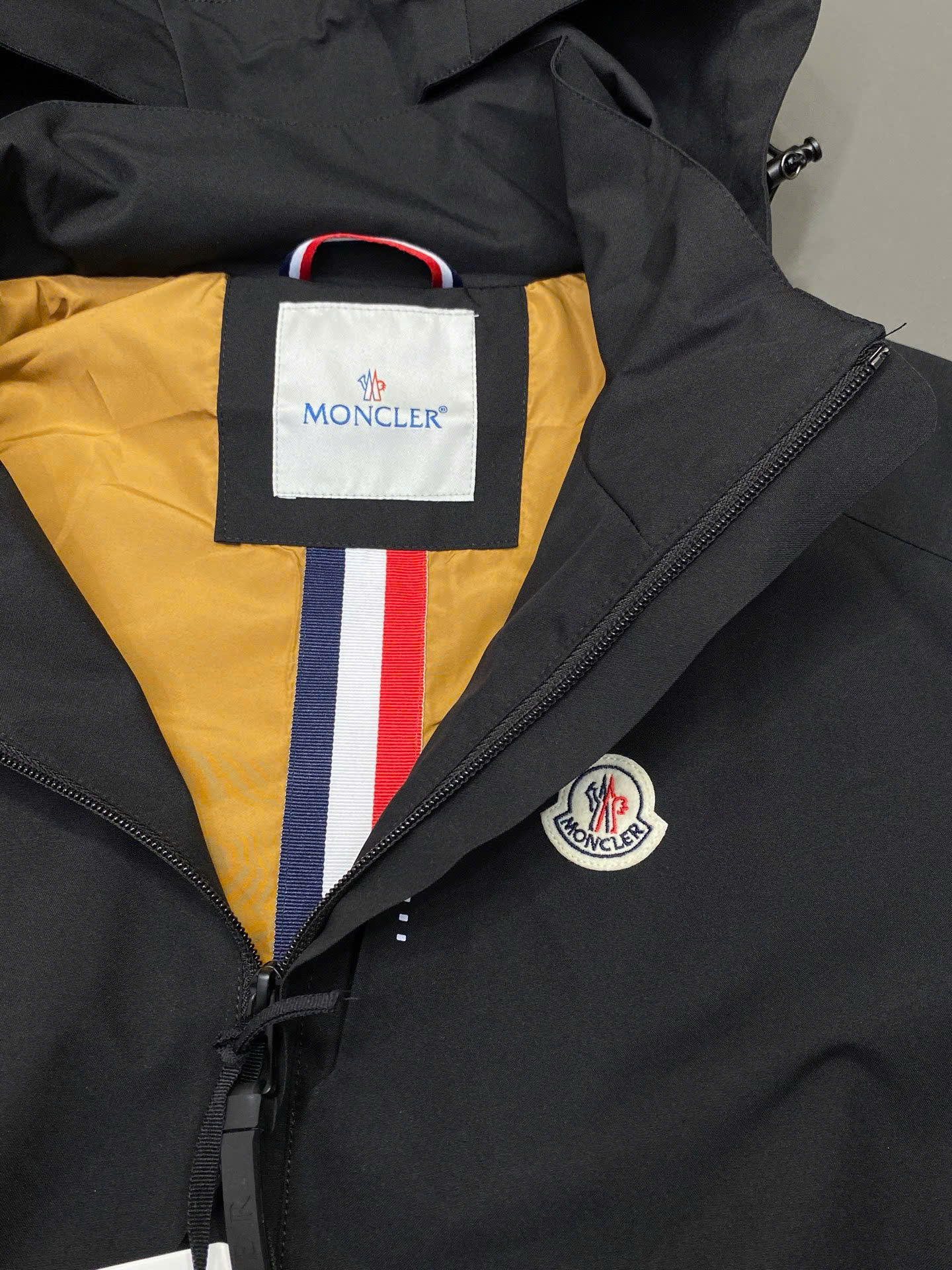 몽클레르 가슴 로고 남성 자켓 (2컬러)