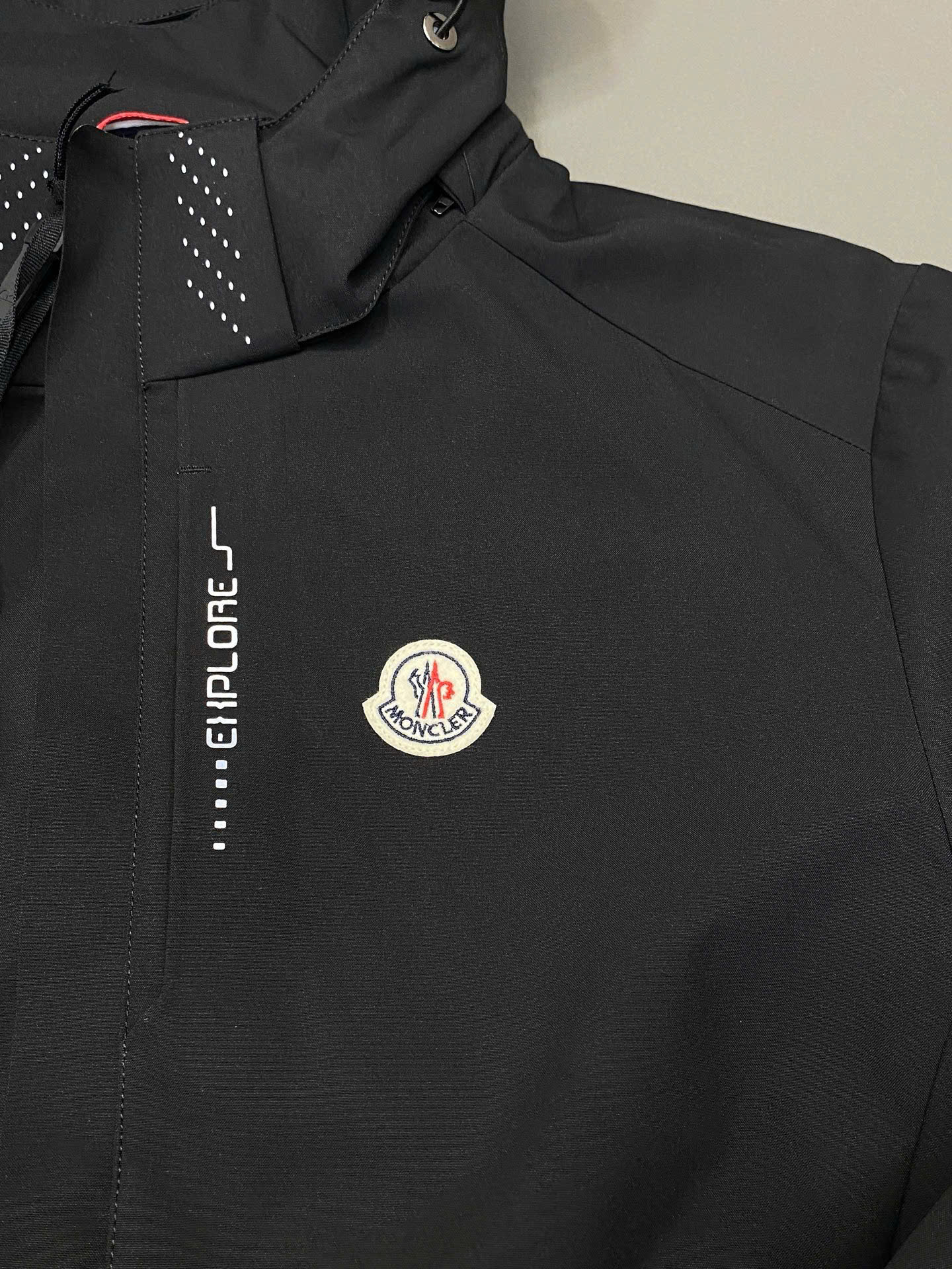 몽클레르 가슴 로고 남성 자켓 (2컬러)