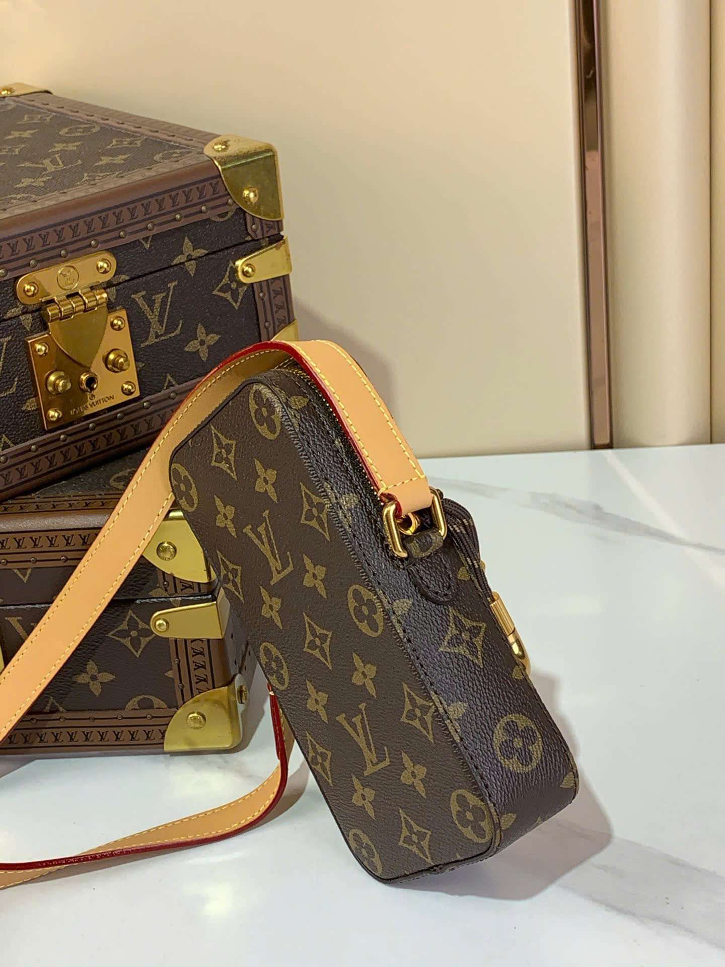 루이비통 미니 크로스 남성 가방