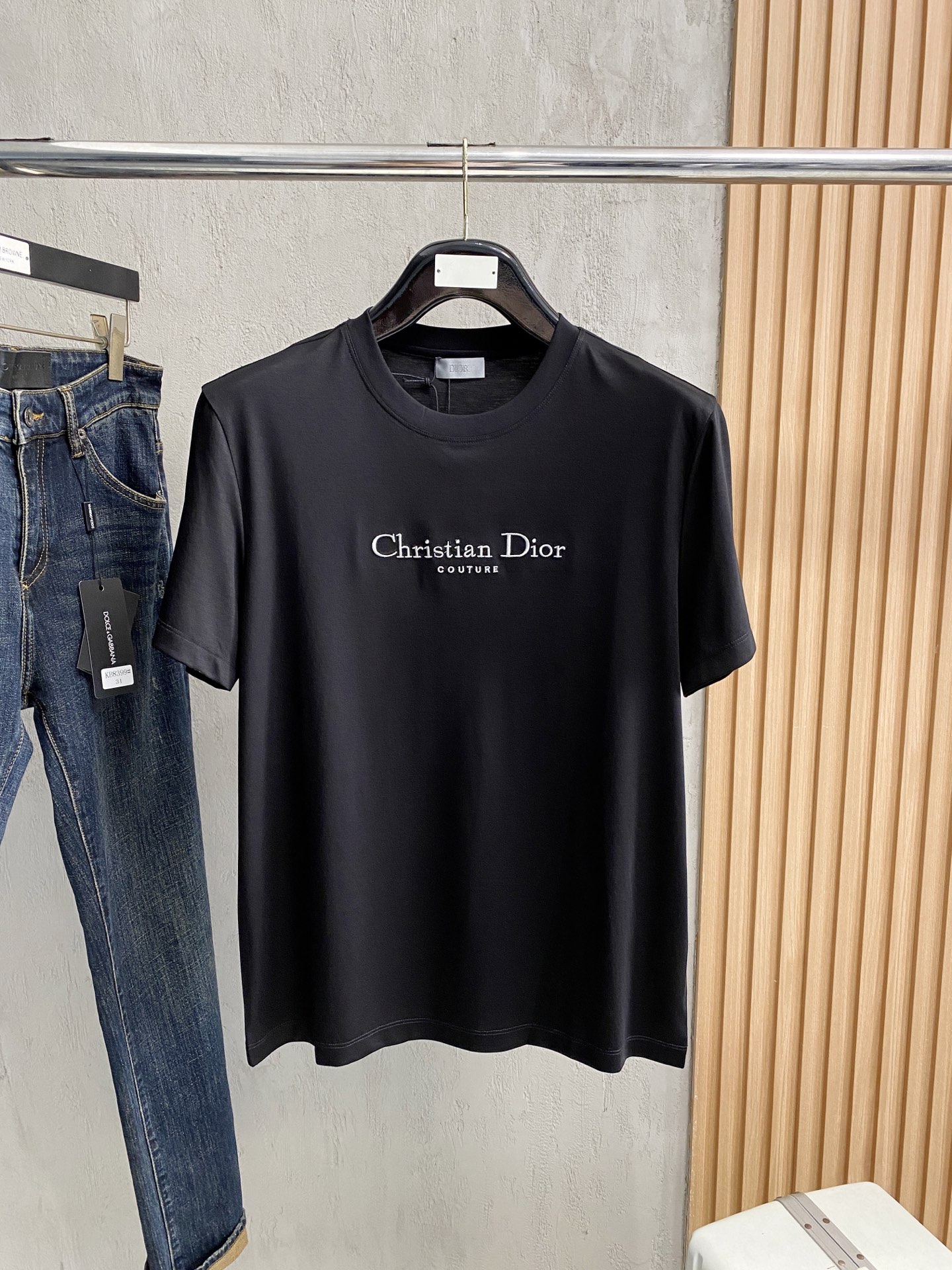 디올 DIOR 로고 남여공용 반팔티 (2컬러)