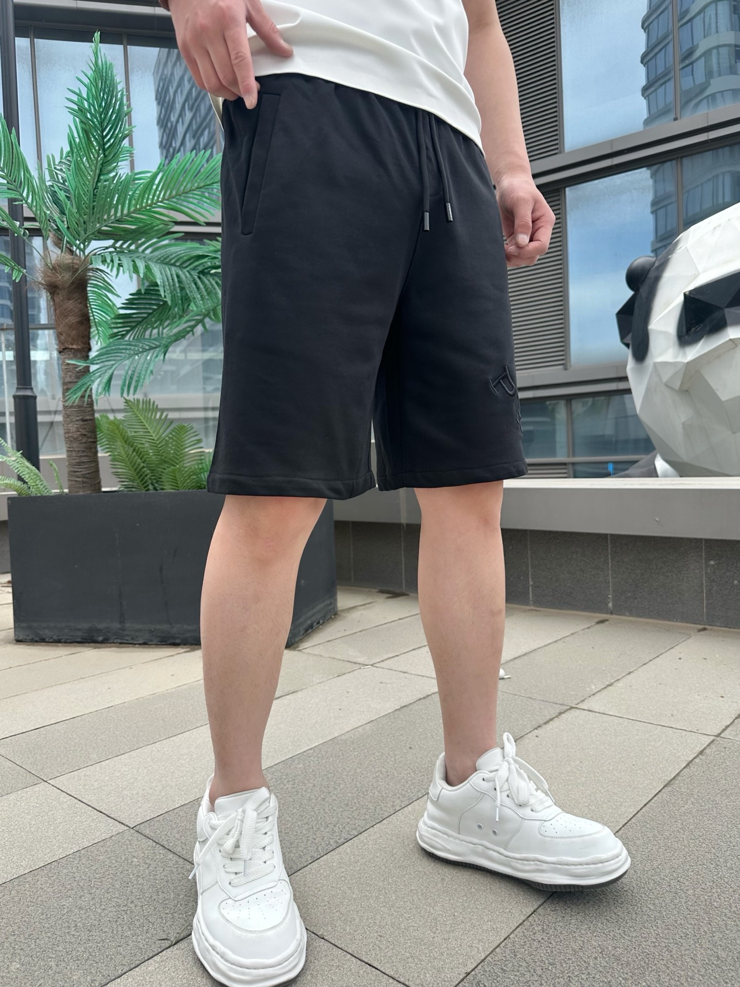 프라다 클래식 로고 반바지