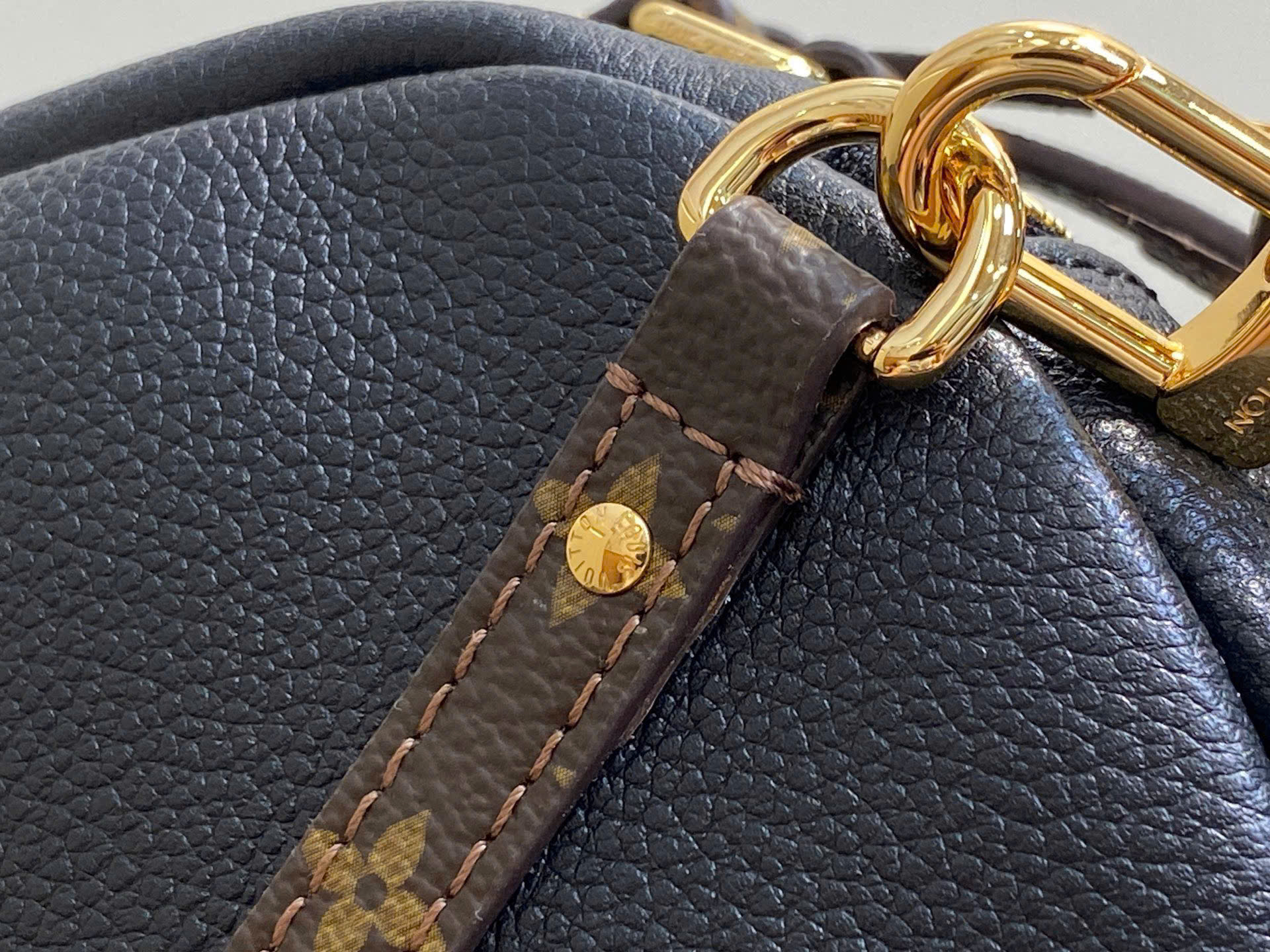 루이비통 Speedy Pilow Craving 여성 가방