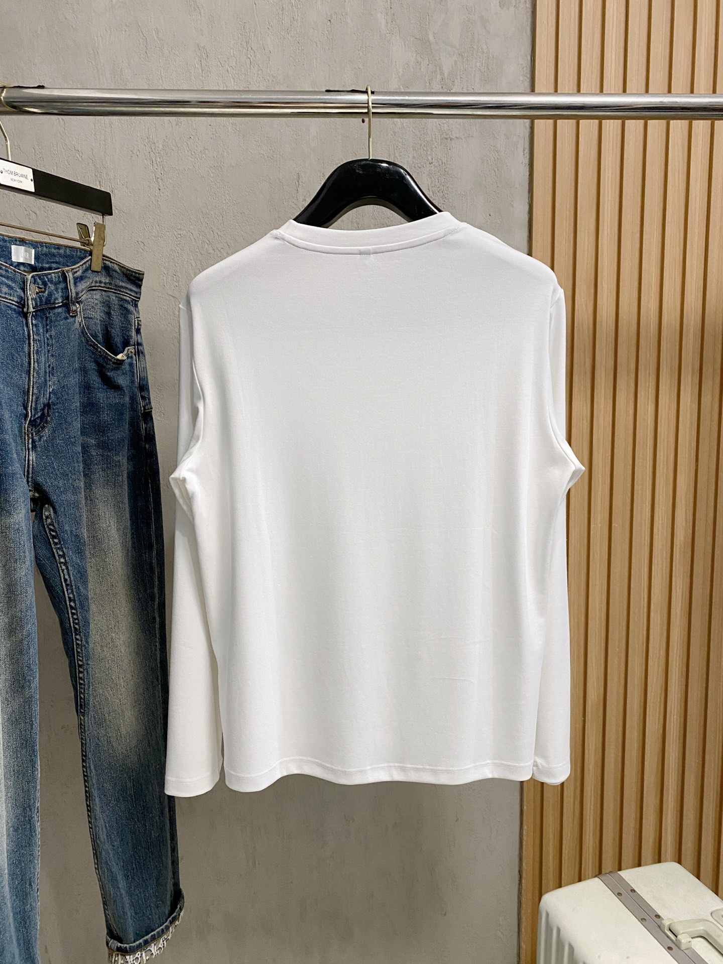 몽클레르 가슴 로고 남성 킨팔티 (2컬러)