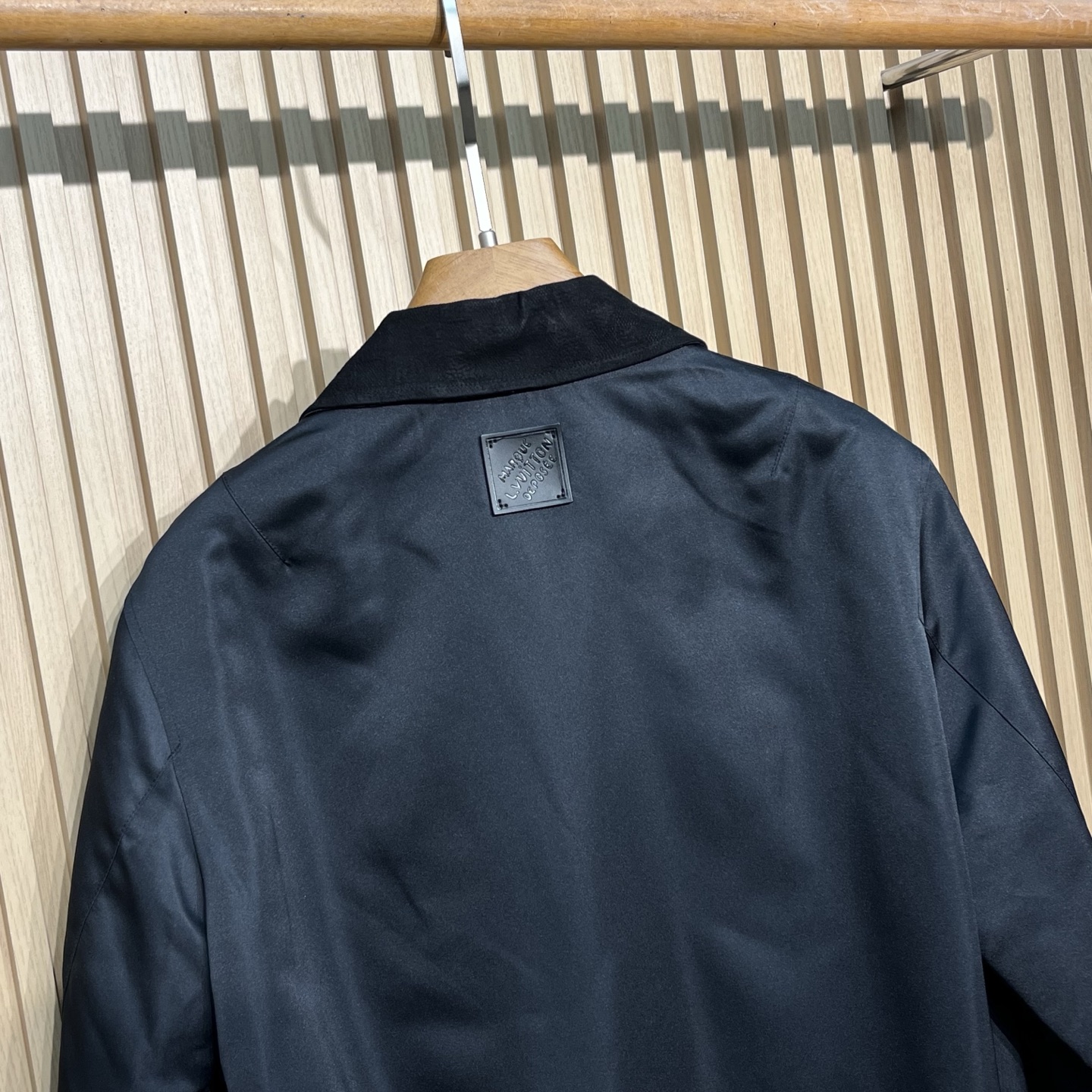 루이비통 소매 로고 남성 자켓