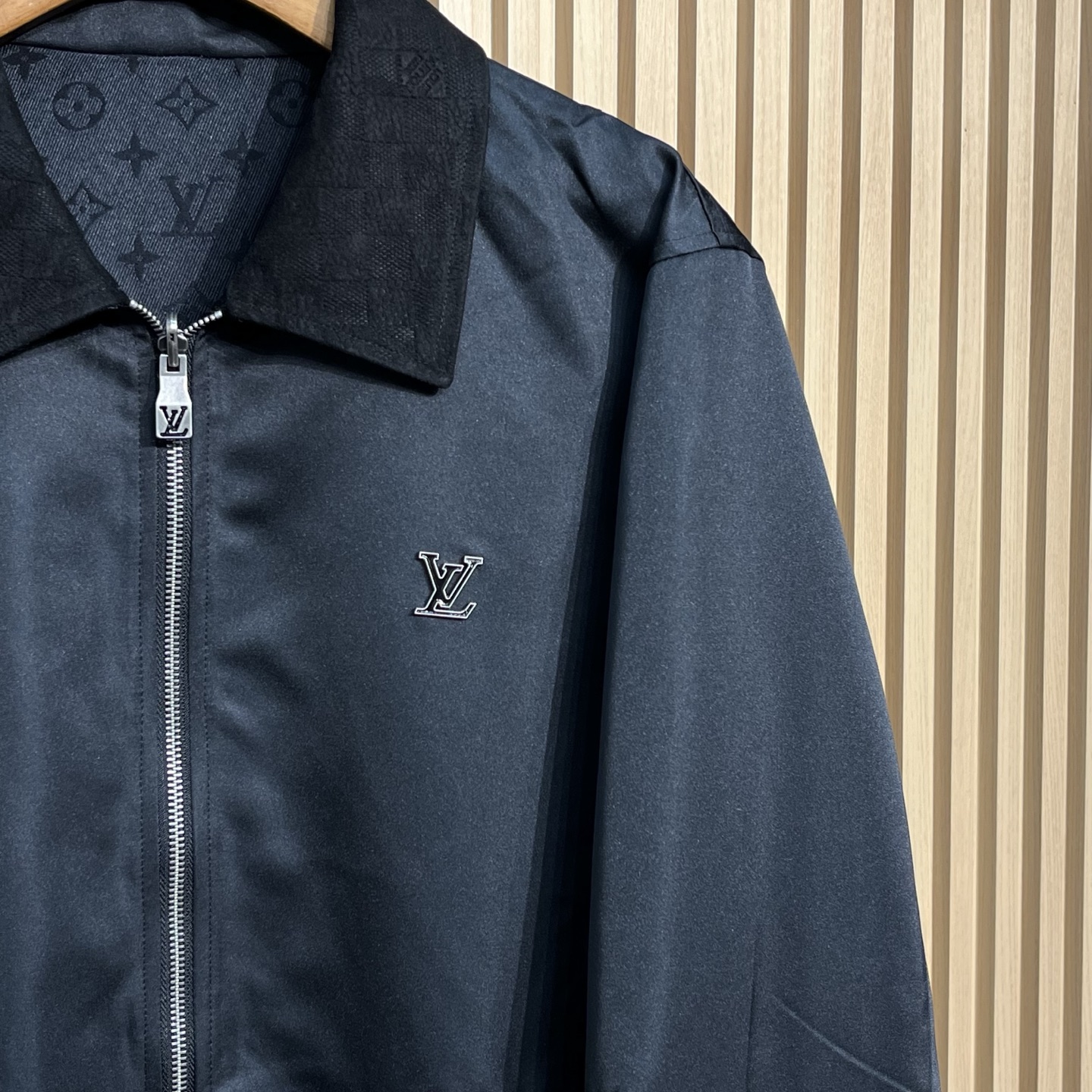 루이비통 소매 로고 남성 자켓