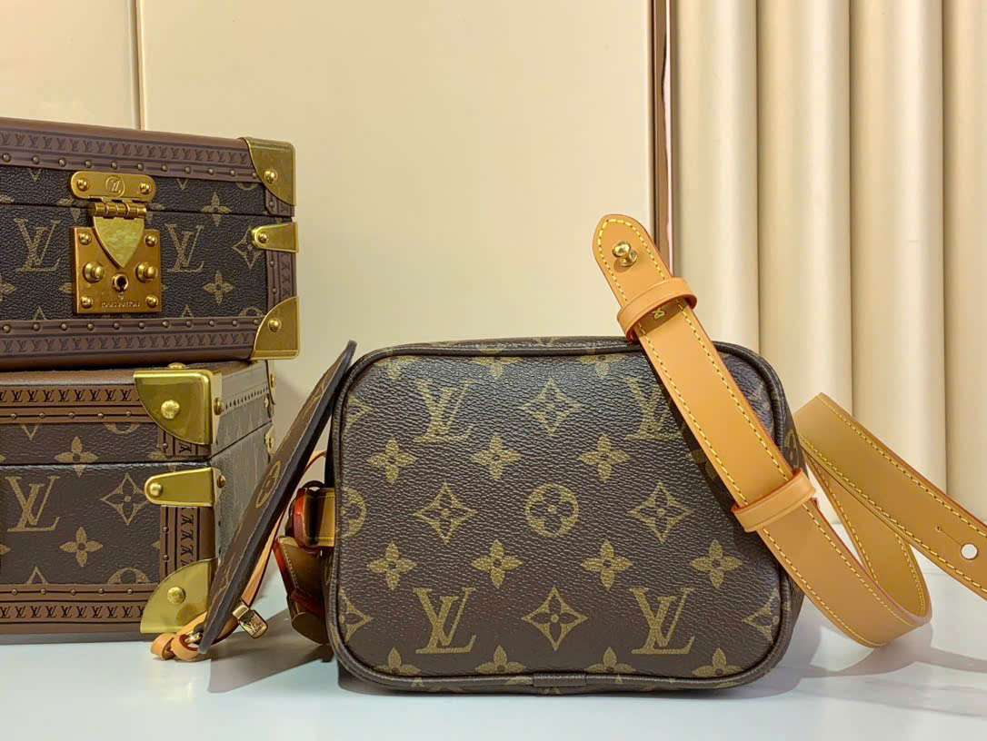 루이비통 All In BB Monogram 여성 가방