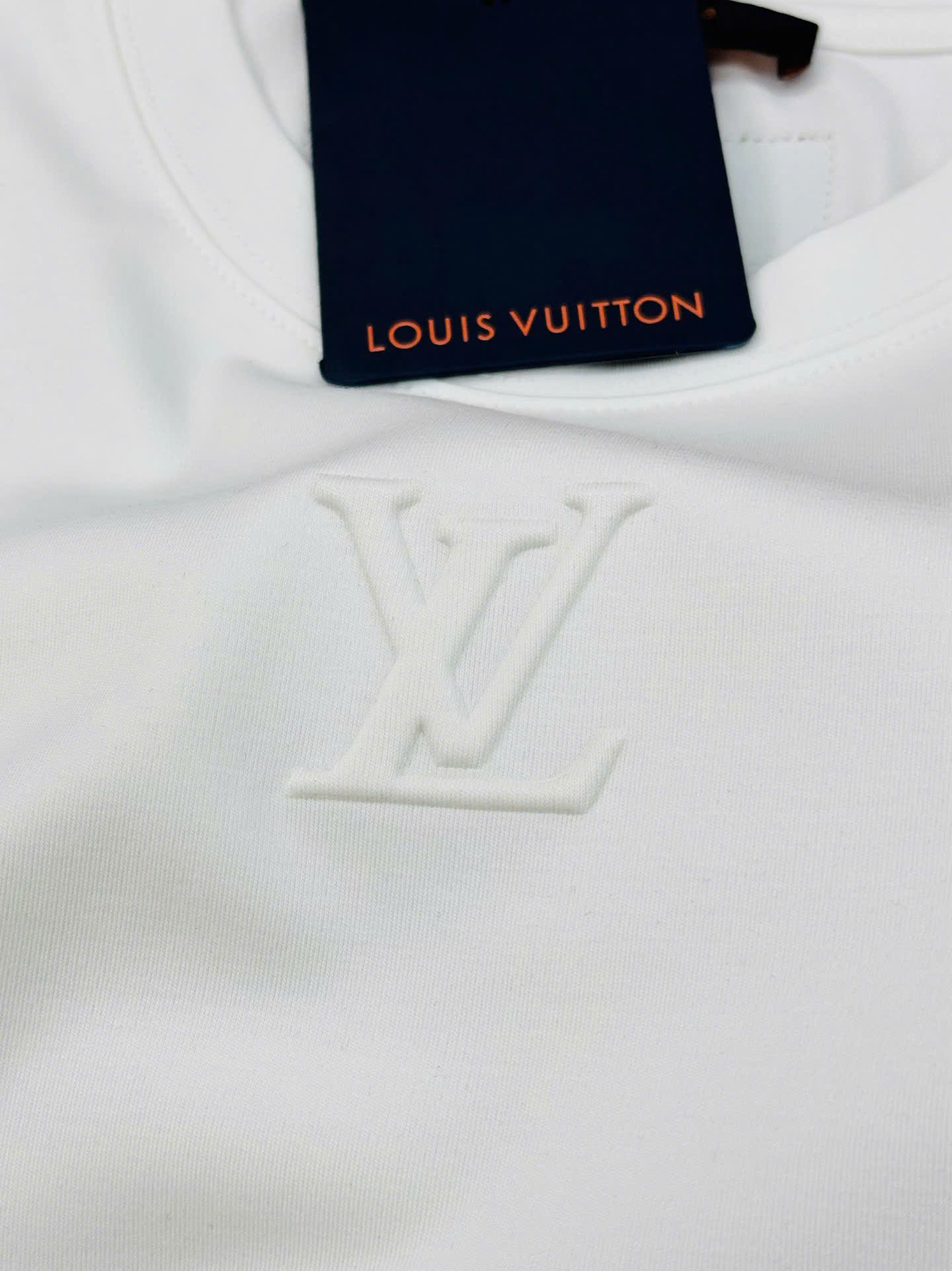 루이비통 3D 로고 남성 반팔티 (4컬러)