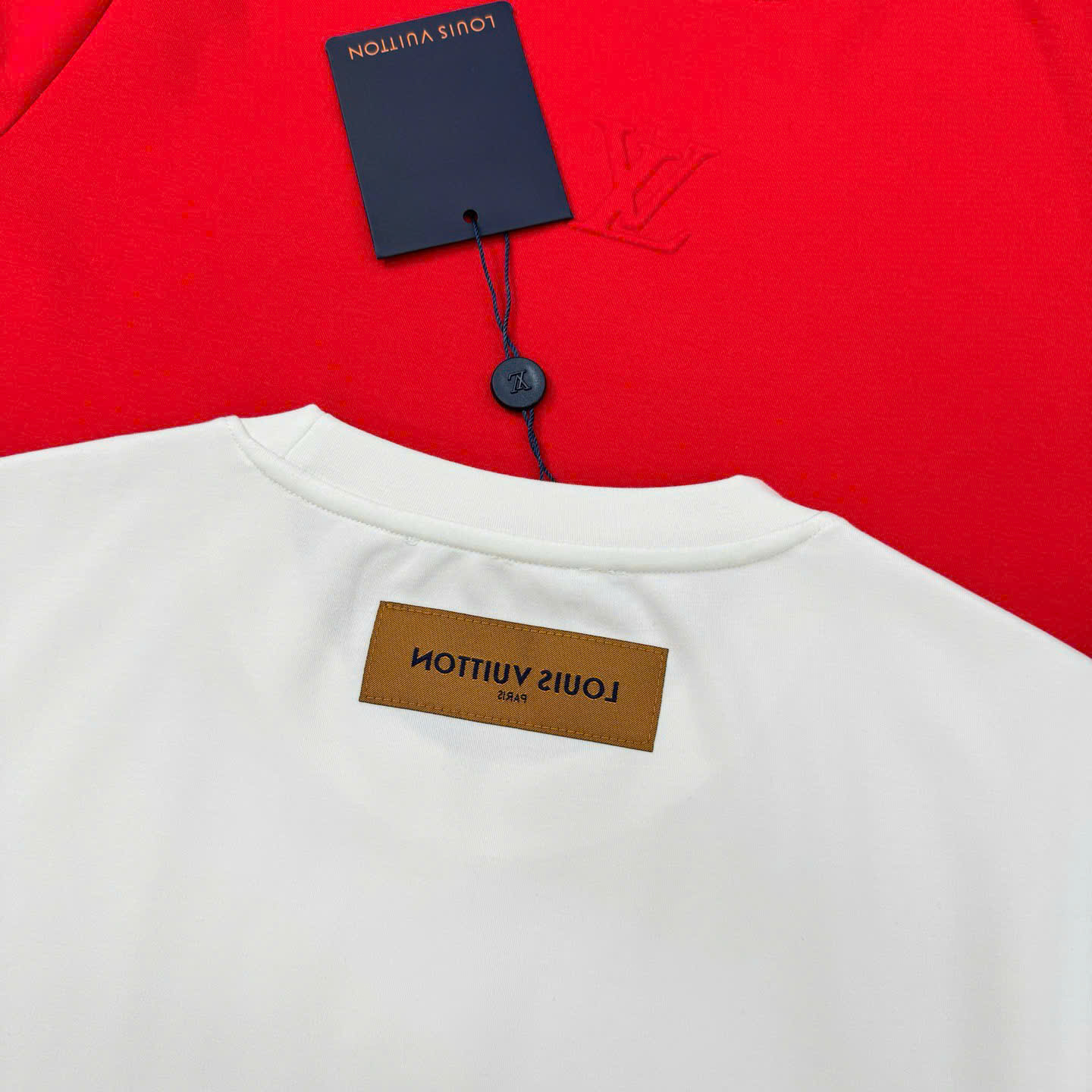 루이비통 3D 로고 남성 반팔티 (4컬러)