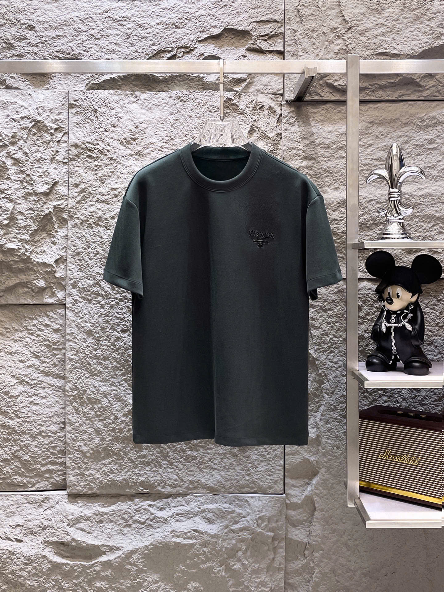 프라다 자수 로고 남성 반팔티 (6컬러)