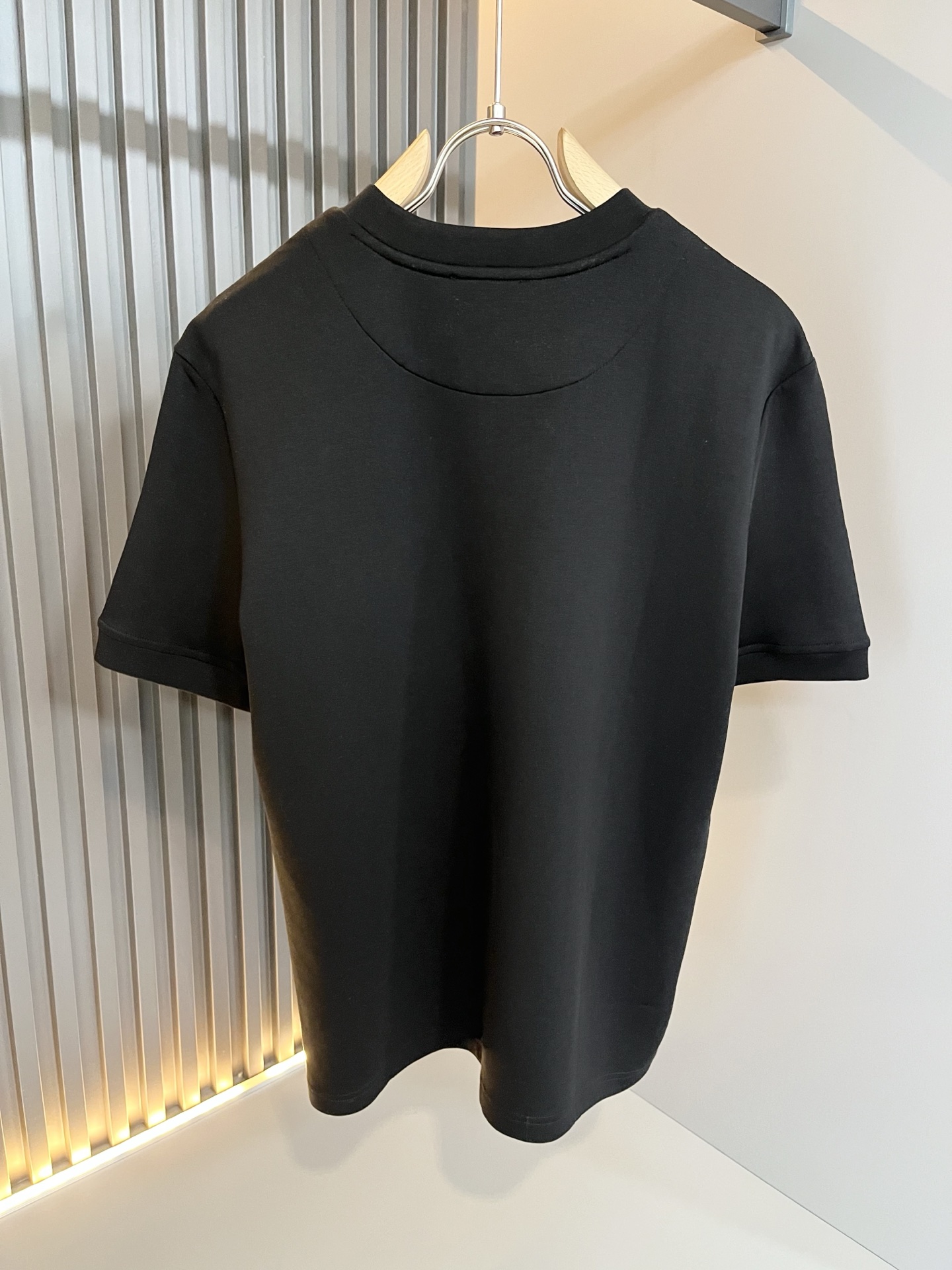 디올 가슴 로고 남성 반팔티 (2컬러)