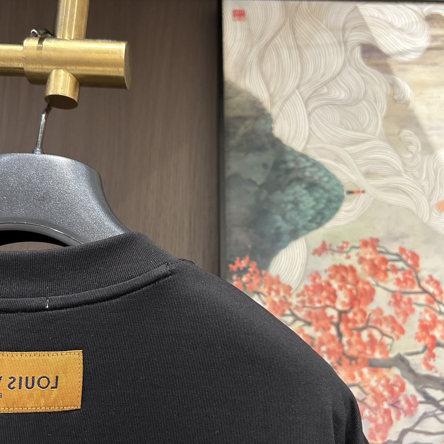 루이비통 클래식 로고 남성 반팔티(2컬러)