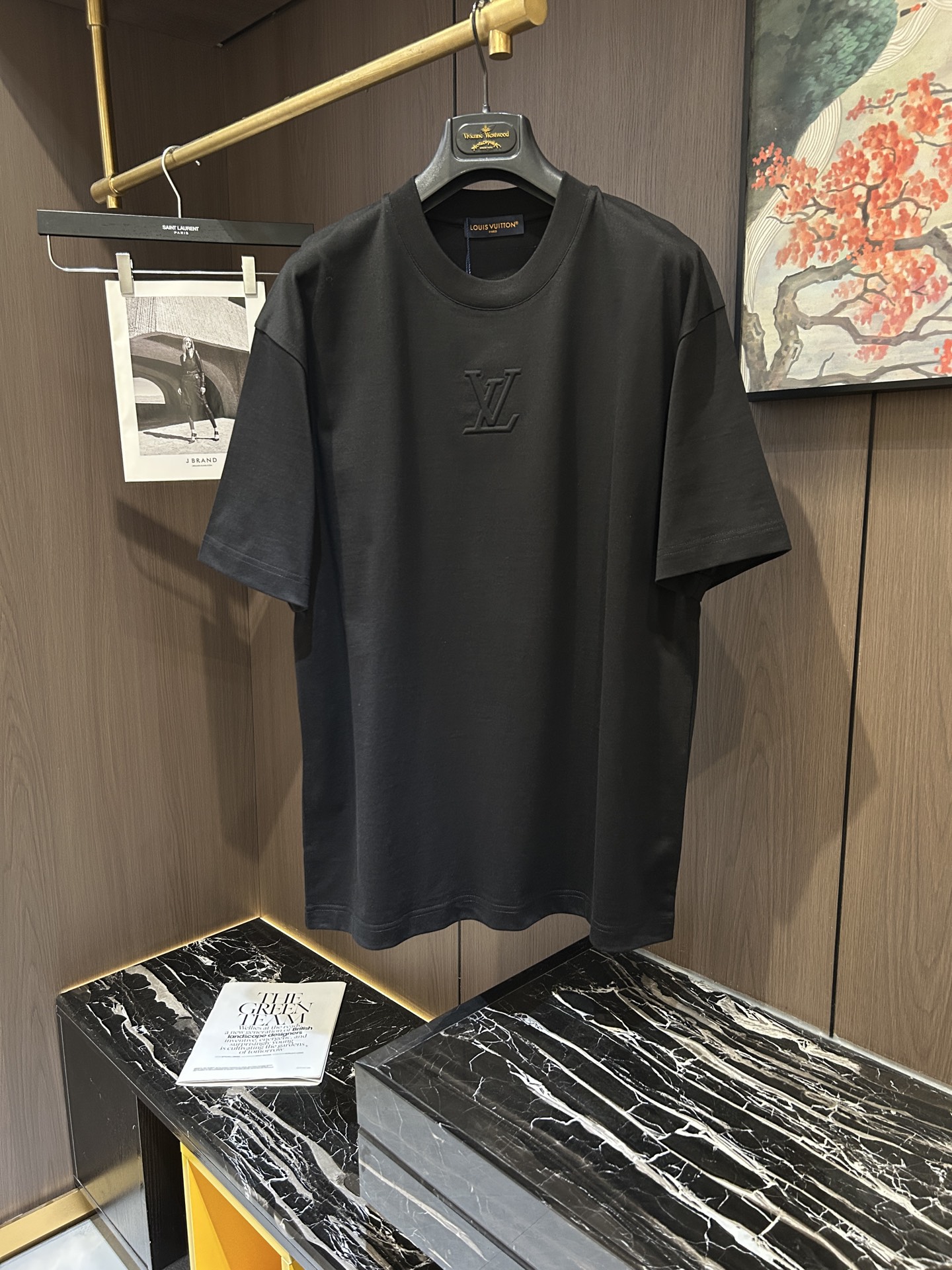 루이비통 클래식 로고 남성 반팔티(2컬러)