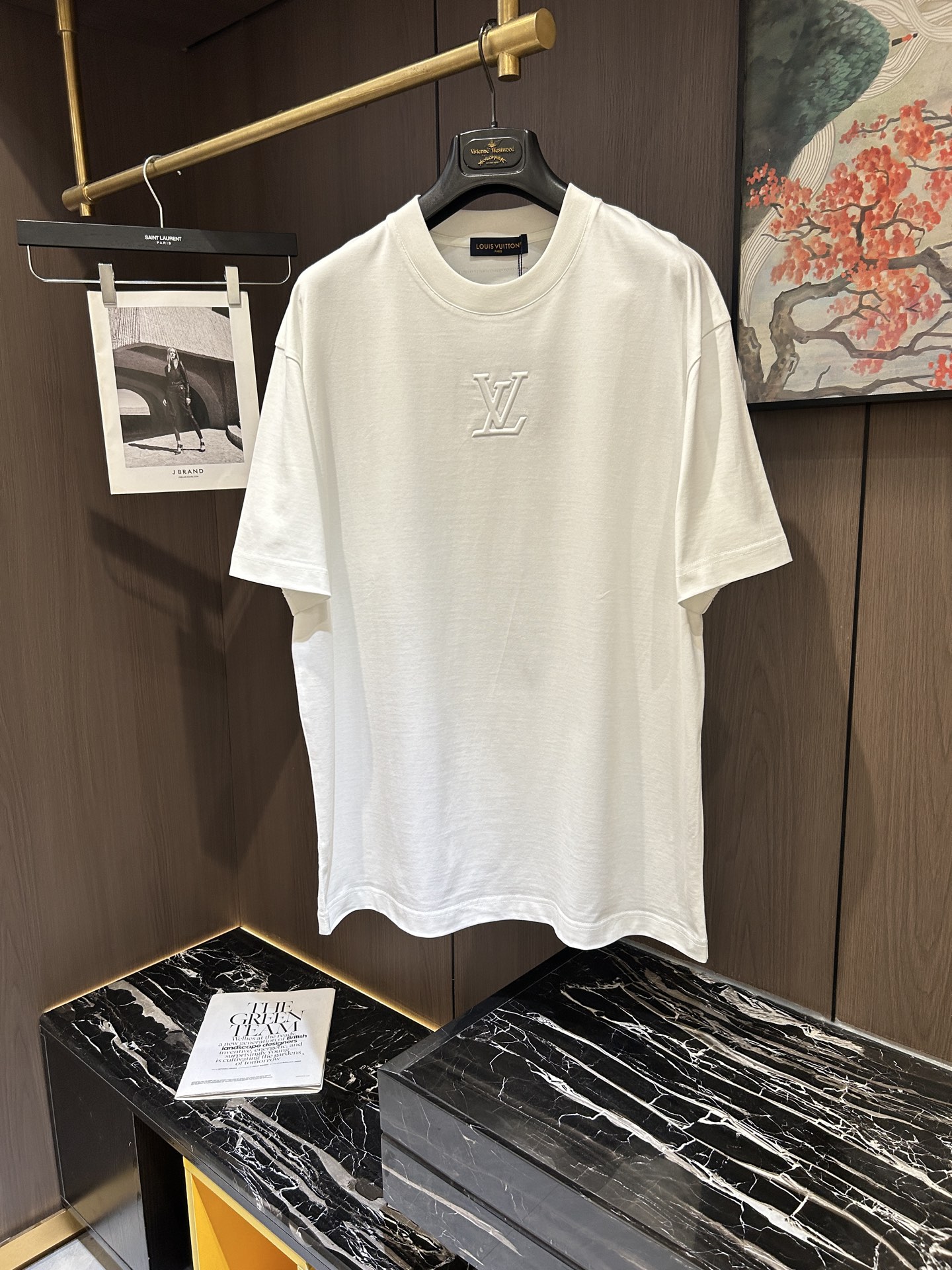 루이비통 클래식 로고 남성 반팔티(2컬러)