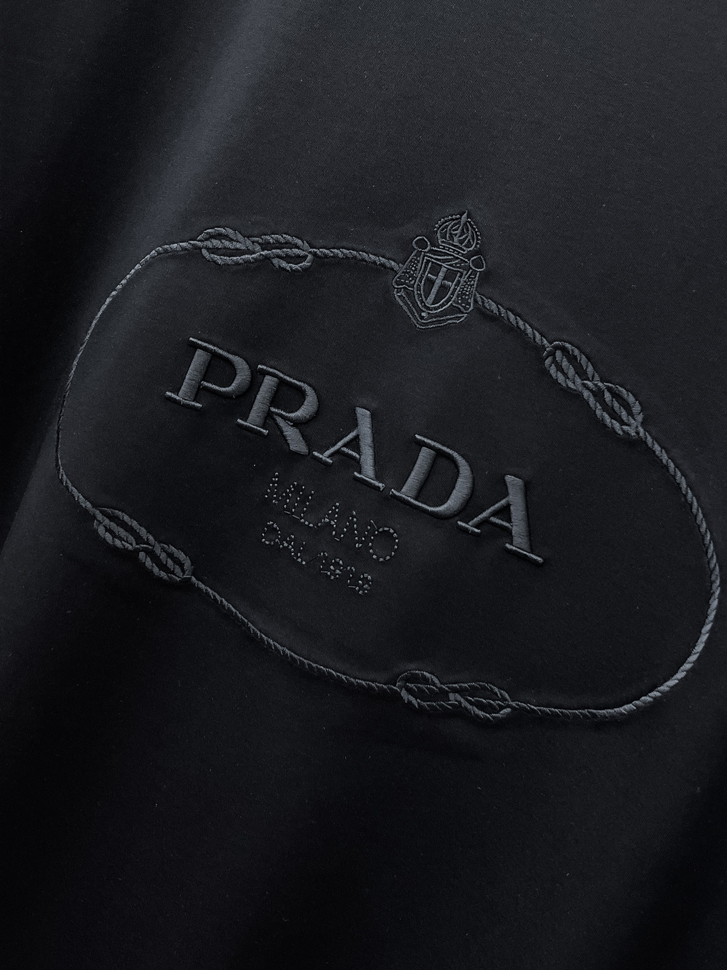 프라다 클래식 로고 남성 반팔티